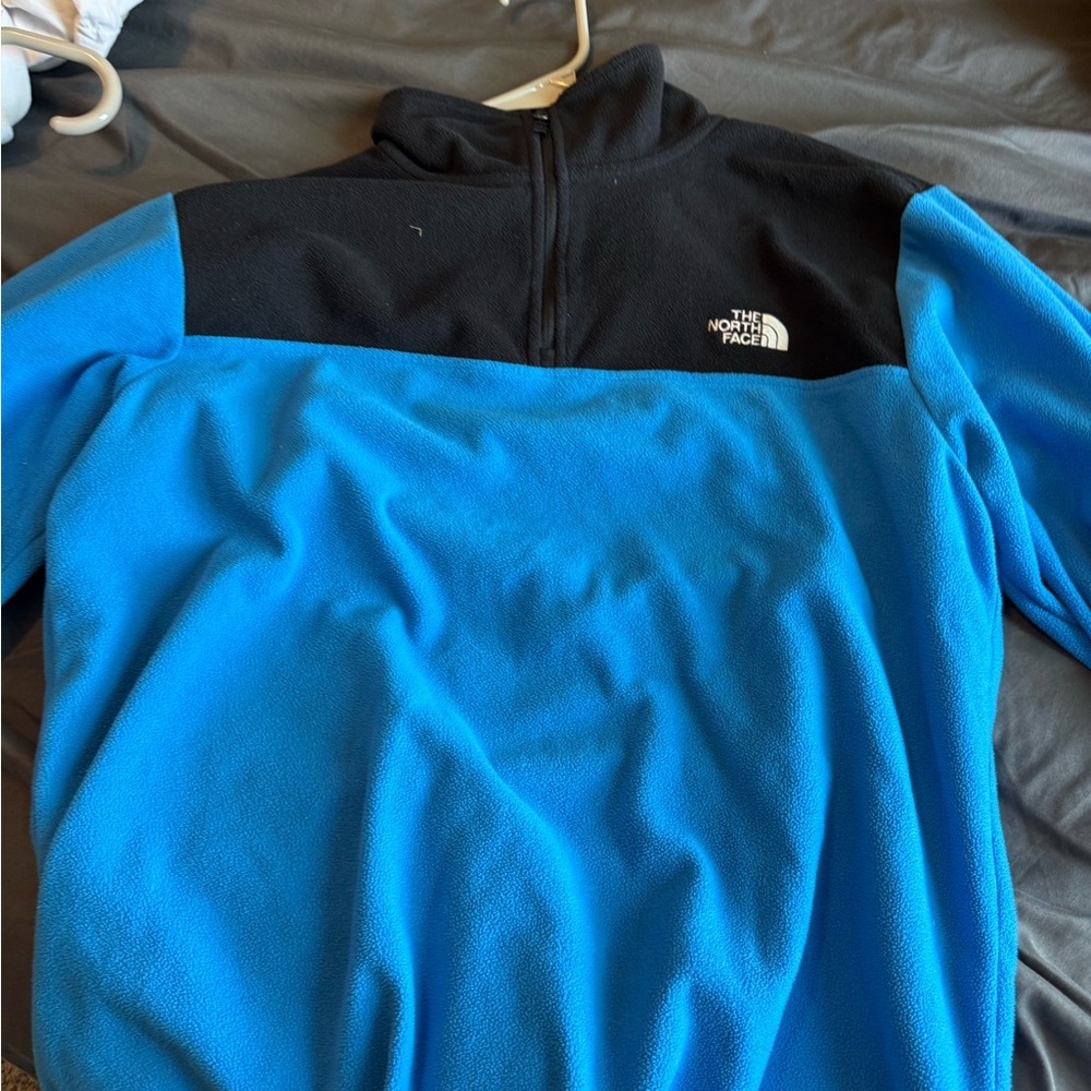 The North Face Black and Blue Men's Pullover